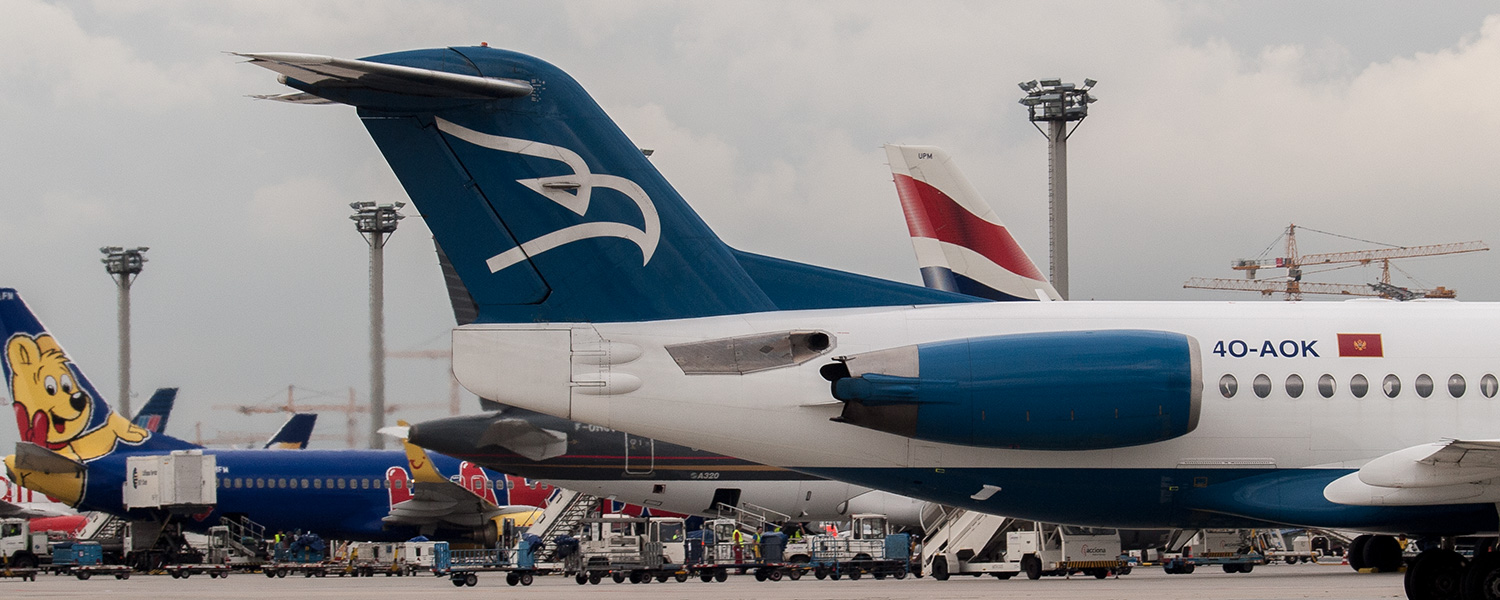 Montenegro Airlines 4O-AOK