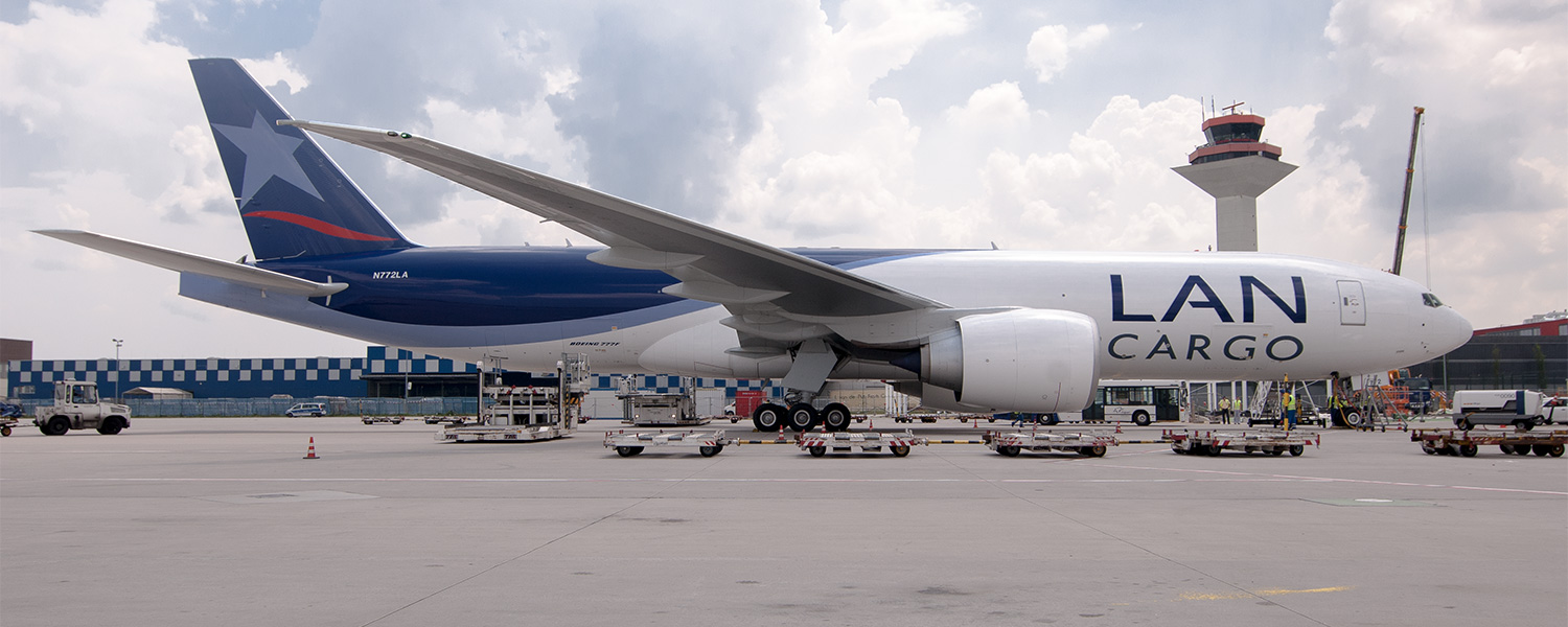LATAM Airlines (LAN Cargo) N772LA