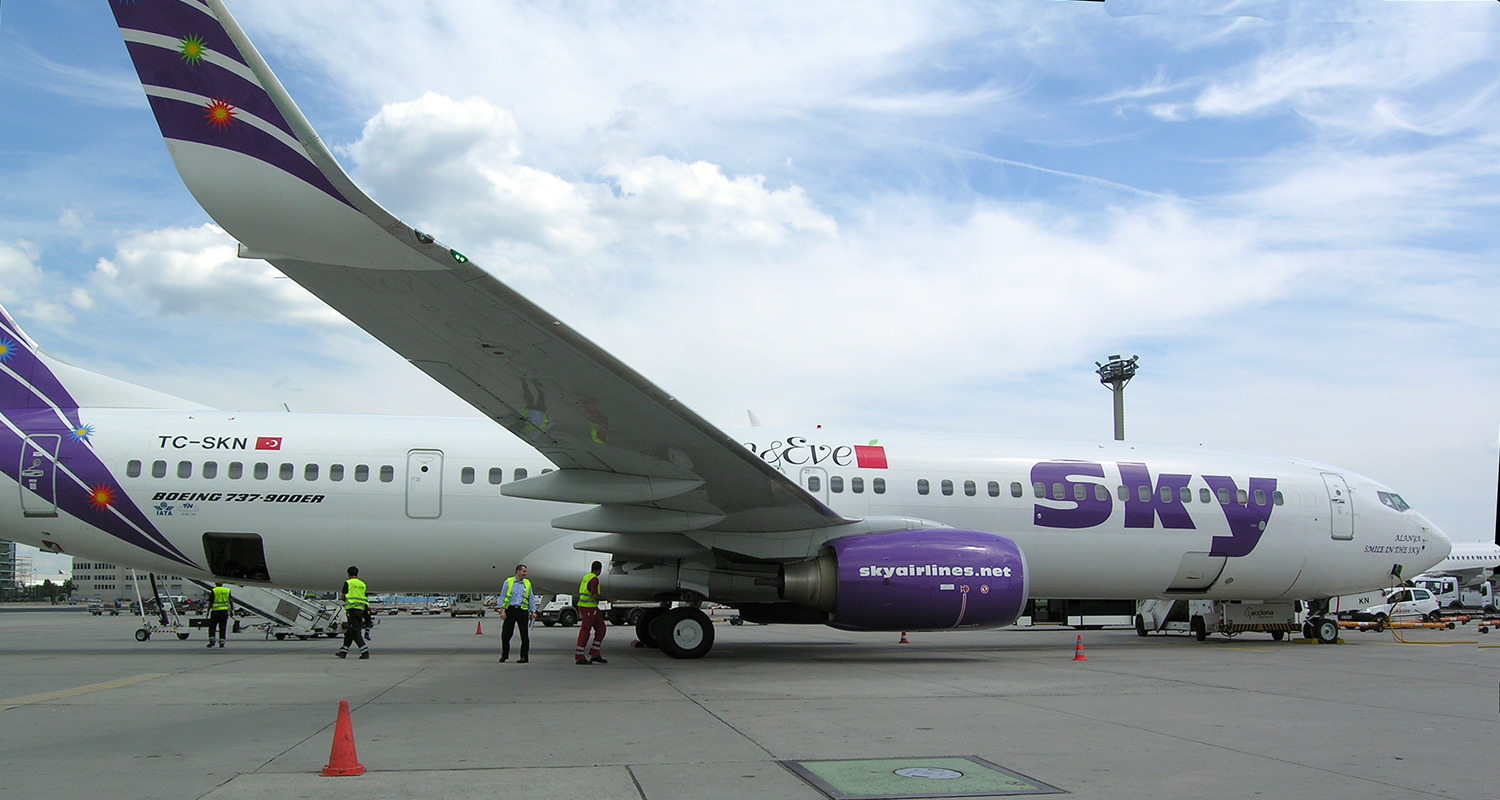 Sky Airlines TC-SKN