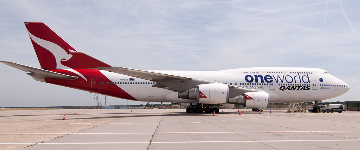 Qantas Airways VH-OEB