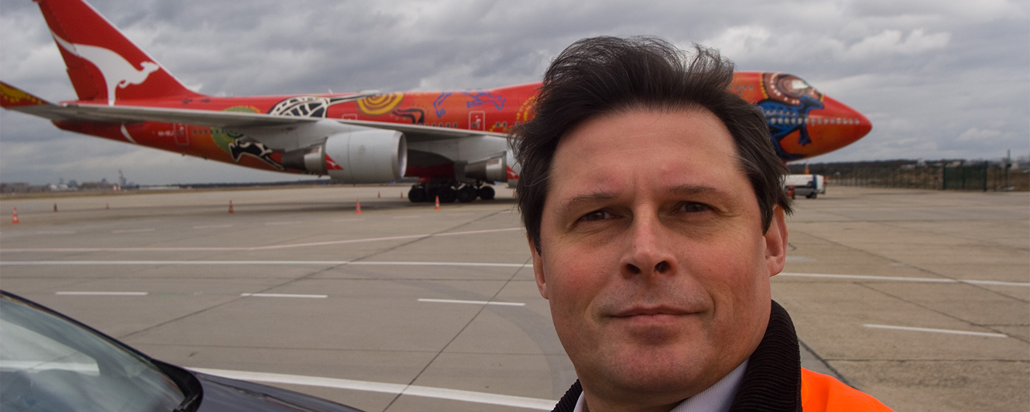 Qantas Airways VH-OEJ